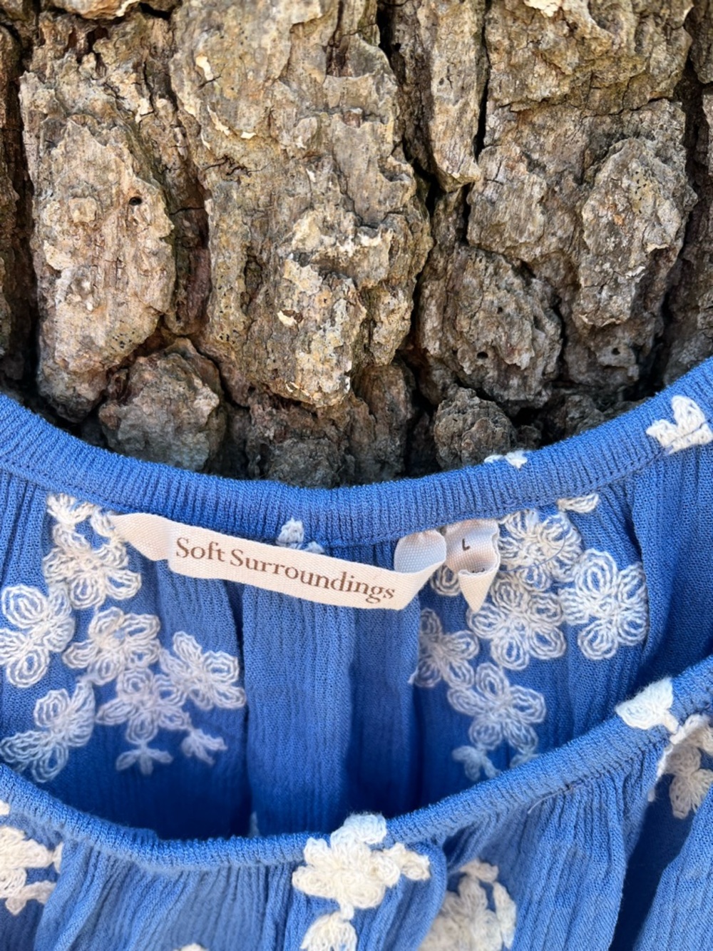 ⭐️Soft Surroundings Embroidered Peasant Blouse in size L - Picture 2 of 4